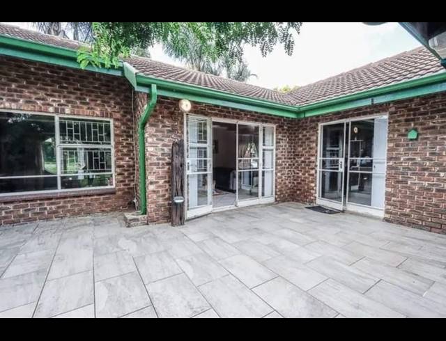 3 BEDROOM HOUSE FOR SALE IN AVIARYHILL